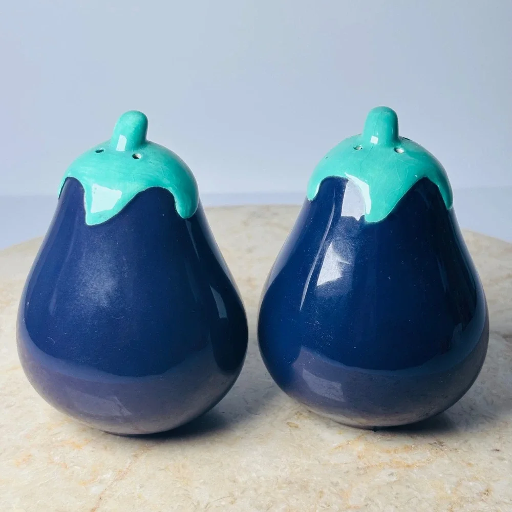 Vintage Anthropomorphic Purple Eggplant Salt & Pepper Shaker Set Vegetable Retro